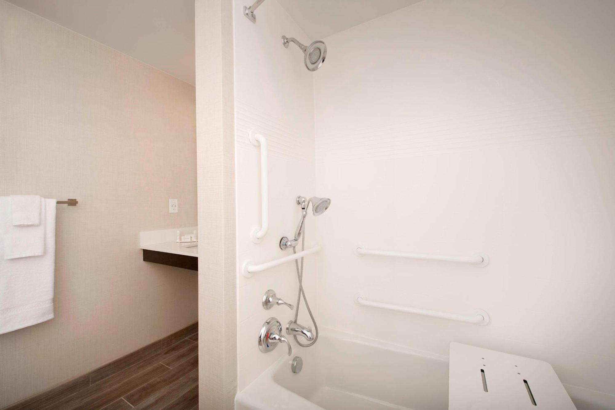 Towneplace Suites By Marriott Alexandria Fort Belvoir Mount Vernon Bagian luar foto