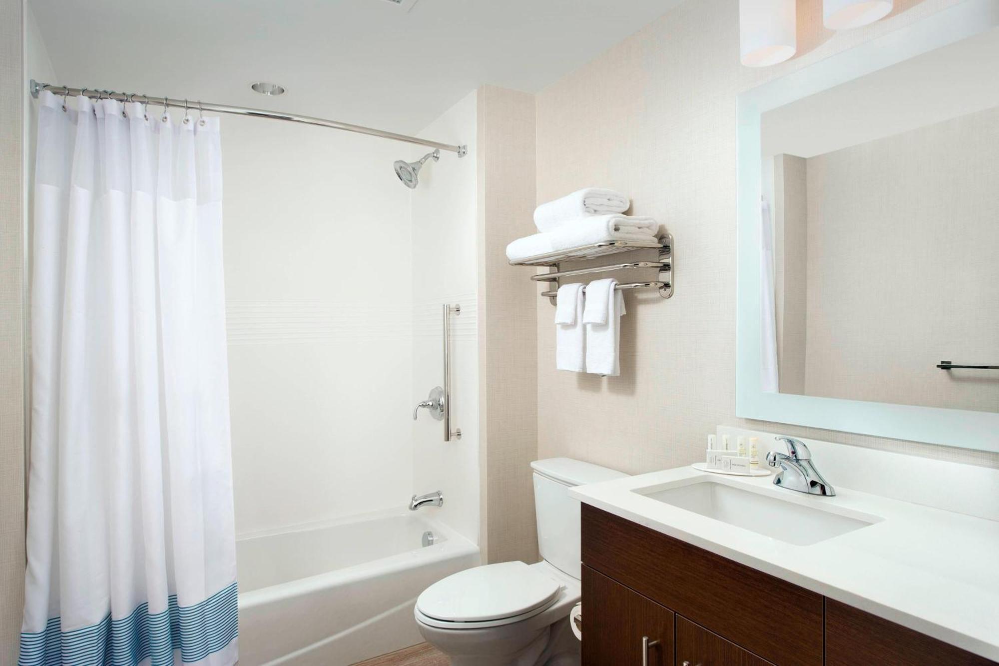 Towneplace Suites By Marriott Alexandria Fort Belvoir Mount Vernon Bagian luar foto